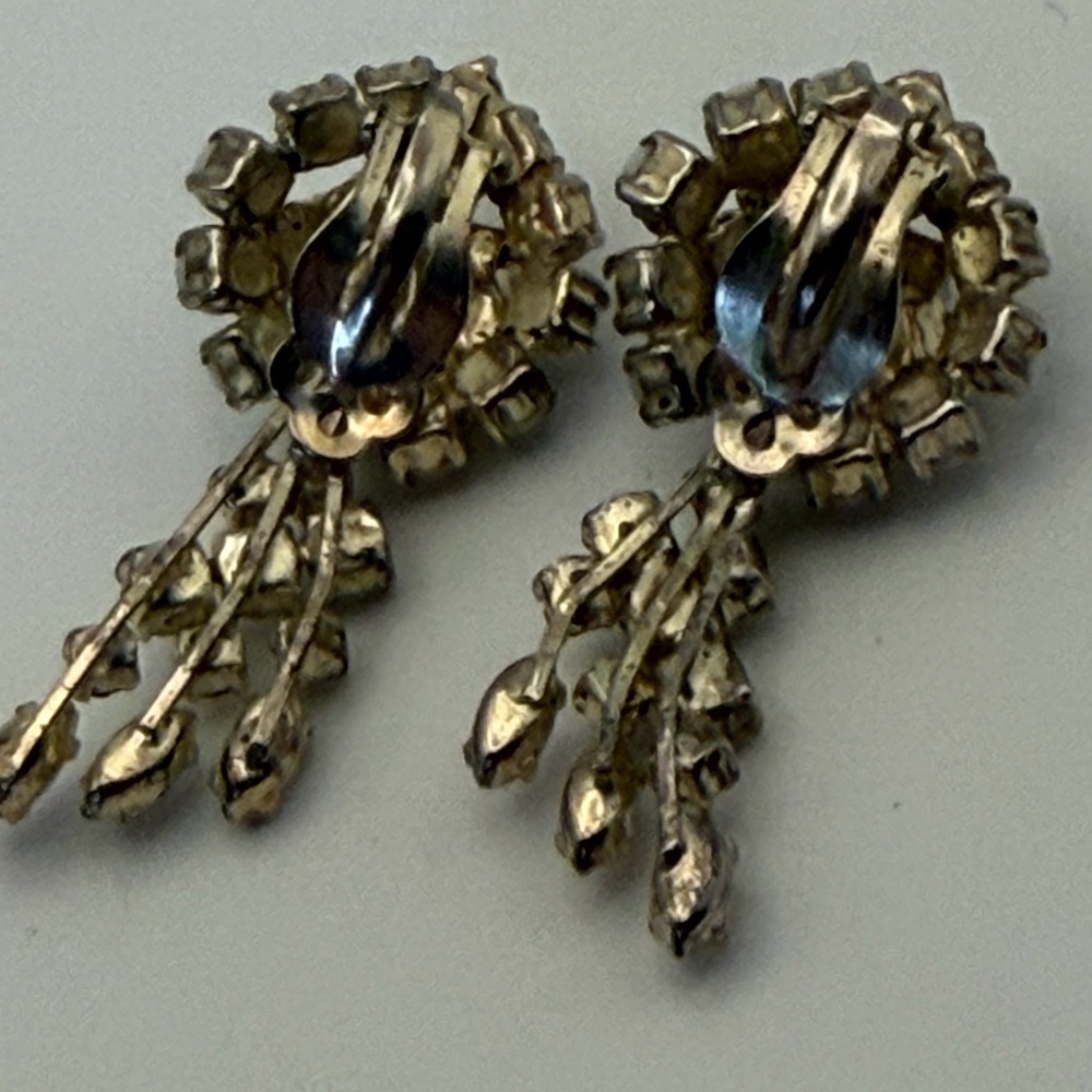 Vintage Hand Painted Milk Glass Rhinestone Dangle Clip Ons - Picture 5 of 6
